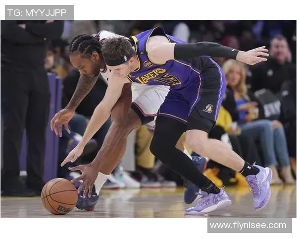 2021年湖人队与快船队激战回顾：洛杉矶德比的精彩瞬间与赛季影响分析